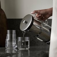 Aarke Purifier stakleni vrč za filtriranje vode od 1,2 L od nehrđajućeg čelika s vrećicom za dopunu Pure Filter 2