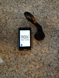 Cyklopočítač SIGMA ROX 12.1 EVO GPS bezdrôtový, 3" displej — chybný, čiastočne funkčný: poškodený displej (stav: viď 2. obrázok) 2