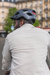 Cască de ciclism ABUS Aduro 3.0 LED cu lumină spate - Cască sport urbană pentru bărbați și femei - mărimea L (58-62 cm), albă 7