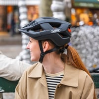 Cyklistická prilba ABUS Aduro 3.0 LED so zadným svetlom – športová mestská prilba pre mužov aj ženy na každodenné jazdy a športové výlety 6