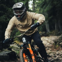 Cyklistická prilba na zjazd (fullface) ABUS HiDrop – Dust Grey, veľkosť M – na MTB, enduro a do bikeparku, vonkajšia škrupina ABS 5