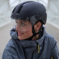 Cască de oraș pentru bicicletă ABUS HUD-Y ACE cu vizieră și lumină LED spate magnetică reîncărcabilă - Alb, mărimea L - Pentru bărbați și femei 6