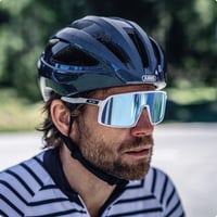 Cyklistická prilba ABUS Macator – Športová cestná prilba pre začiatočníkov, vhodná aj pre zapletené vlasy – Tmavomodrá lesklá, veľkosť L – Pánska a dámska 5