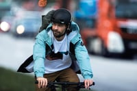 Mestská cyklistická prilba ABUS Skurb ACE – City Vibes – veľkosť L – na skateboard, BMX a longboard 7