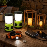 Vadregényes táborfény: 2 db LED kempinglámpa + 2 db gyertyás lámpás + fejlámpa + 10000 mAh powerbank 1