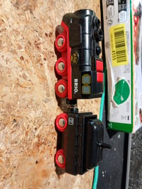 BRIO World 33884 Akumulatorska parna lokomotiva sa spremnikom za vodu – neispravna — neispravna, djelomično radi: pokrene se, a zatim stane (stanje: vidi 2. sliku) 2