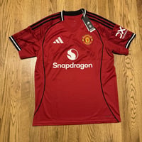Adidas Manchester United 25/26 Hazai Autentikus Mez S Méret 8-as Bruno Fernandes 1