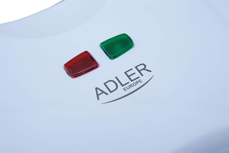 ADLER 700W Gofrisütő 2 Négyzet Alakú Gofrihoz Kompakt Fekete-Ezüst