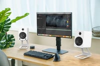 Kanto SE4W Emelt Asztali Hangszóróállvány Közepes Méretű Könyvespolc Hangszórókhoz és 3-4" Stúdió Monitorokhoz, 14 cm Magas, 4 kg Teherbírás 9