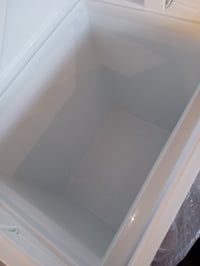 Mobicool ME27 elektromos hűtőbox 26 L, kék, 12V és 230V, autóba és kempingre, hordozható, Eco/Max mód, kábelrekesszel, használt 3