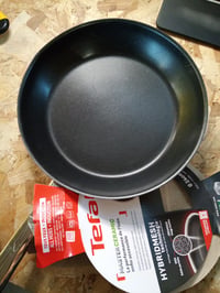 Tefal Master Mesh E5330404 kerámia serpenyő 24 cm, HybridMesh technológia, karcolásálló felület, mély forma, minden tűzhelytípushoz 3