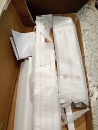 Stender pentru haine HAKU din lemn masiv - alb, 47x102x36 cm — lipsește piesa superioară pentru umeraș (stare: vezi a 2-a imagine) 2