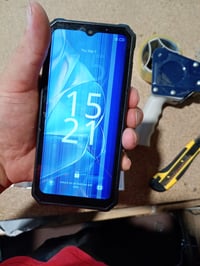 Odolný smartfón Blackview BV6200 Pro 18GB RAM 128GB čierny — chybný, čiastočne funkčný: pruhy na displeji (stav: viď 2. obrázok) 3