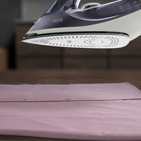 AEG 2400W Gőzölős Vasaló 160g Gőzlökés Önmegtisztító Funkció Kék-Fehér 5