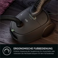 Aspirator cu sac AEG Clean 6000 AB61C1OKO Öko, 850 W, 3,5 L, cablu 12 m, tub telescopic din oțel inoxidabil, 65% material reciclat, roți XL 10
