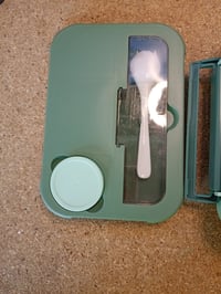 Cutie de prânz tip Bento pentru copii Dntorx cu compartimente, 1300 ml, verde, cu tacâmuri, recipient etanș pentru școală 3