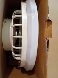 Ventilator de tavan cu LED Briloner cu lampă — defect, funcționează parțial: fără telecomandă, partea laterală este îndoită (stare: vezi poza a 2-a) 2
