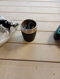 Cestovný hrnček Emsa Travel Cup 514514 s dvojitou stenou z nehrdzavejúcej ocele, 200 ml, s čiernym silikónovým poťahom — vyskúšaný (stav: pozri 2. obrázok) 2