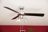 Stropni ventilator sa svjetiljkom AireRyder Cyrus, tih, s poteznim prekidačem, dizajn od sjajnog kroma, reverzibilne lopatice u crnoj/srebrnoj boji, promjer 107 cm 3