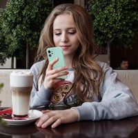 AK Szilikon Tok iPhone 11-hez (6.1") – Teljes Védelmet Nyújtó, Selymes Tapintású, Mikroszálas Béléssel, Ütésálló, Cián 6