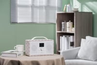 ALANO Hordozható FM/DAB+ Rádió Bluetooth Kapcsolattal, 2.4" TFT Színes Kijelzővel, Dupla Ébresztővel, Retro Virágmintás Fa Dizájn 6