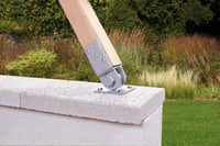 Alberts 208707 nastaviteľná pätka stĺpika, žiarovo pozinkovaná, skrutkovacia, vnútorná šírka 71 mm 3