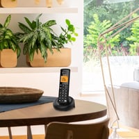 Bezdrôtový telefón Alcatel E260 S Voice DECT so záznamníkom, veľkým podsvieteným displejom, hlasitým odposluchom, blokovaním hovorov, čierny 2