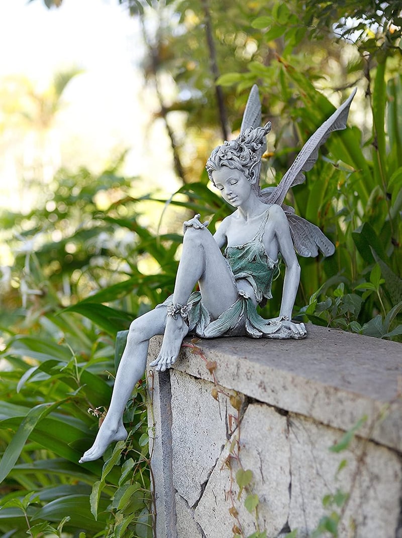 ALEMIN Ülő Tündér Kerti Szobor 22 cm Resin Figura Szárnyakkal