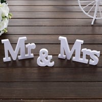 Alnicov Mr and Mrs fehér dekorációs felirat esküvői asztal díszítéshez 1