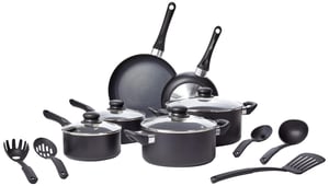 Amazon Basics set od 15 keramičkih posuda s neprianjajućim slojem – lonci, tave, poklopci i kuhinjski pribor, spiralno dno, za plinske i električne štednjake