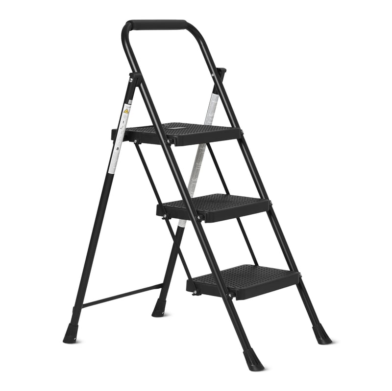 Scară pliabilă cu 3 trepte Amazon Basics, structură din oțel, cu picioare antiderapante, capacitate de 150 kg, înălțime 100,8 cm, EN 14183, negru
