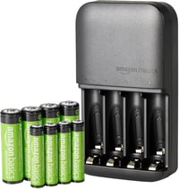 Amazon Basics NiMH akkumulátortöltő 4 fiókos EU csatlakozóval + 4 AA 2000 mAh + 4 AAA 800 mAh - fekete - 8 db 1