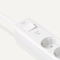 Prelungitor Amazon Basics cu 6 prize, Protecție la supratensiune, Siguranță pentru copii, Cablu 1,4 m, 600J, Alb 3