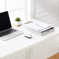 Hliníkový klip na dokumenty Amazon Basics s poličkou - 35,56 x 22,8 cm, dvojúrovňový, štandardný klip, strieborný 7