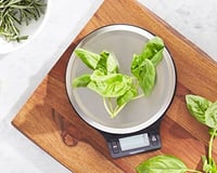 Cântar de bucătărie digital Amazon Basics cu afișaj LCD, oțel inoxidabil, fără BPA, max. 5 kg, negru, baterii incluse 7