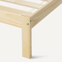 Amazon Basics Jednolôžková posteľ s čelom, rám postele z masívneho borovicového dreva s lamelovým roštom, 90x200 cm, biela 4