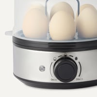 Amazon Basics Elektromos Tojásfőző 7 Tojásos Kapacitás BPA Mentes Fekete 4