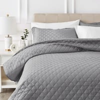 Amazon Basics Extra Large Ágytakaró Sötétszürke Rombusz Minta 220x240 cm - 220 x 240 cm 1