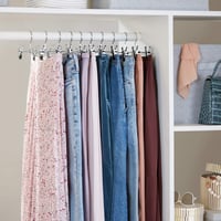 Amazon Basics Kovové ramienka na nohavice a sukne so štipcami, balenie 20 ks, chrómové, 35 cm 5