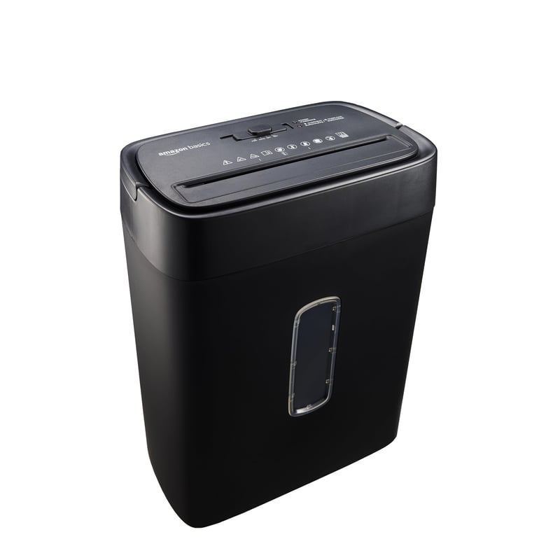 Skartovačka Amazon Basics s krížovým rezom, 12 listov, 22,7 l odpadová nádoba s priehľadným okienkom, na dokumenty a kreditné karty, čierna