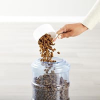 Amazon Basics Set Dispenser Hrană și Apă pentru Câini, Mărimea S, 2 bucăți, Set hrănitoare și adăpătoare pentru animale de companie 4