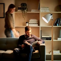 Amazon Basics LED žarulja s grlom E27, 10,5 W (ekvivalent 75 W), toplo bijelo svjetlo, nije prigušiva, pakiranje od 6 komada 7