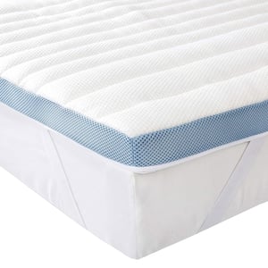 Topper Amazon Basics din spumă cu memorie, cu benzi de fixare, 90x200 cm, grosime 5 cm, alb