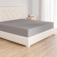 Napínacia plachta z mikrovlákna Amazon Basics, tmavosivá, 140 x 200 cm, výška matraca max. 30 cm 1