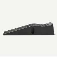 Plastové nájazdové rampy Amazon Basics, 2948 kg/pár, protišmykové – čierne – 2 ks 3