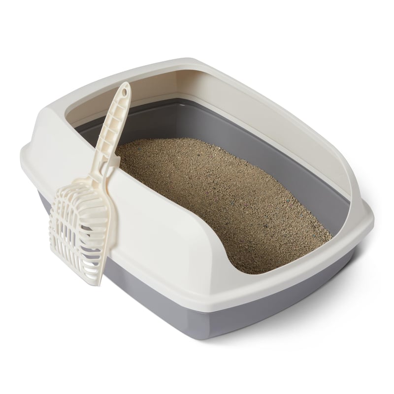 Otvorená toaleta pre mačky Amazon Basics s lopatkou, bielo-sivá, 50,5 x 38 x 20 cm, jednoduchá údržba