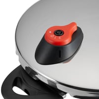 Amazon Basics nerezový tlakový hrniec s naparovacím košom a náhradným silikónovým tesnením, 9-litrový hrniec na varenie pod tlakom 4