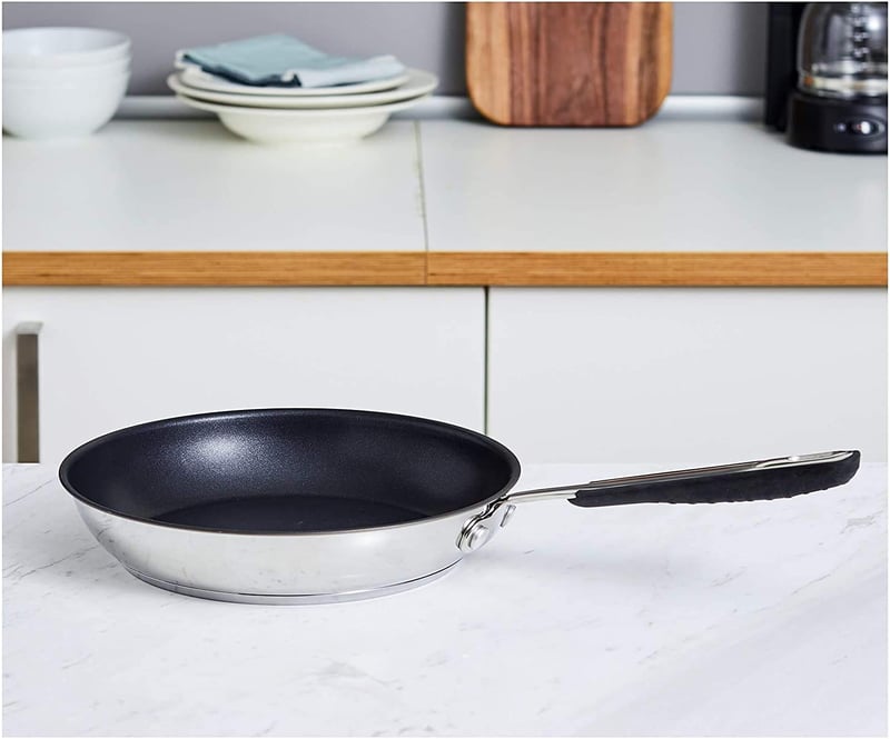 Amazon Basics rozsdamentes acél tapadásmentes serpenyő 20 cm indukciós - 20 cm, Non-stick