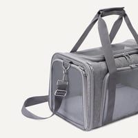 Amazon Basics Szürke Hordozótáska Macskáknak és Kutyáknak, Légáteresztő Hálóval, Repülőgépen Engedélyezett 3