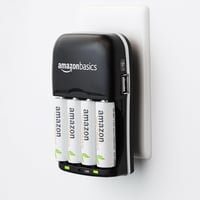 Amazon Basics Ni-MH AA/AAA akkumulátortöltő USB töltőporttal - fekete 7